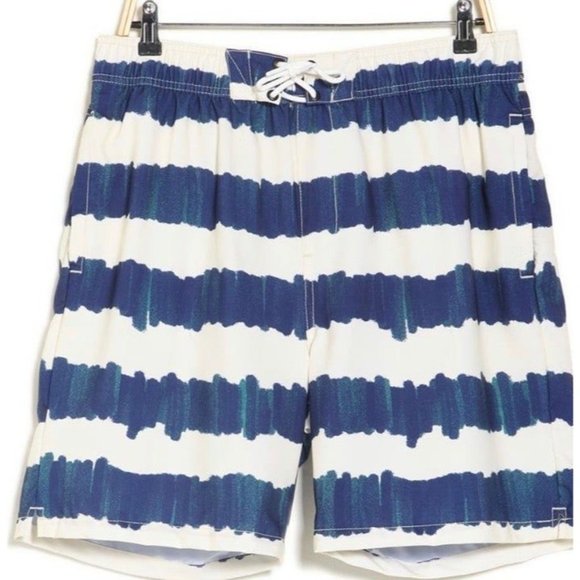 Sovereign Codes NWT Sz M Atwater/Ecru Disruptor Board Shorts - Picture 3 of 6